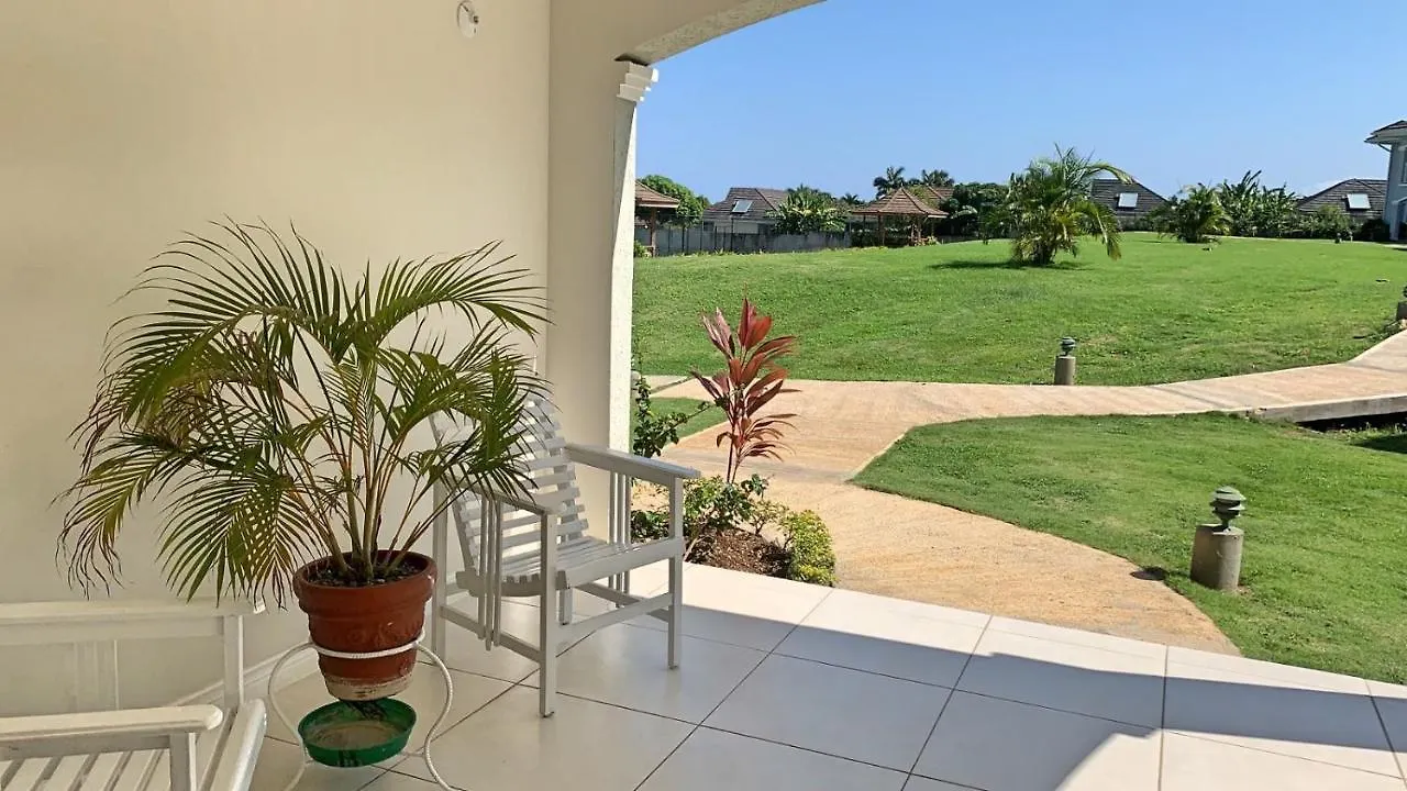 Jamnick Vacation Rentals - Richmond, St Ann, Jamaica 오쵸 리오스 아파트호텔