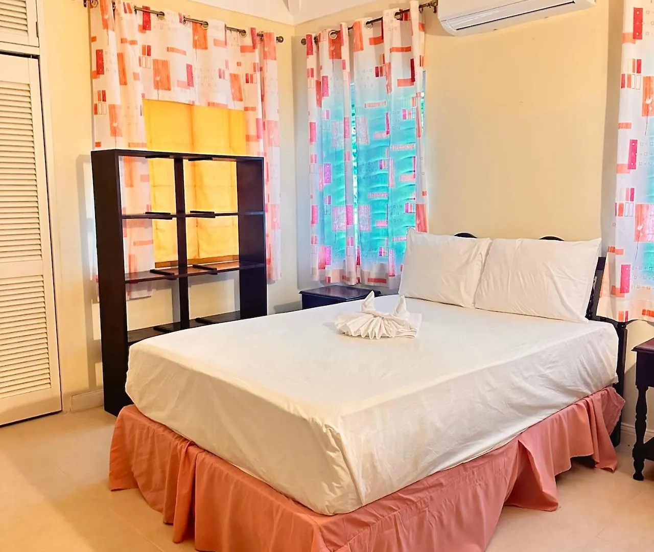 Jamnick Vacation Rentals - Richmond, St Ann, Jamaica 오쵸 리오스 아파트호텔