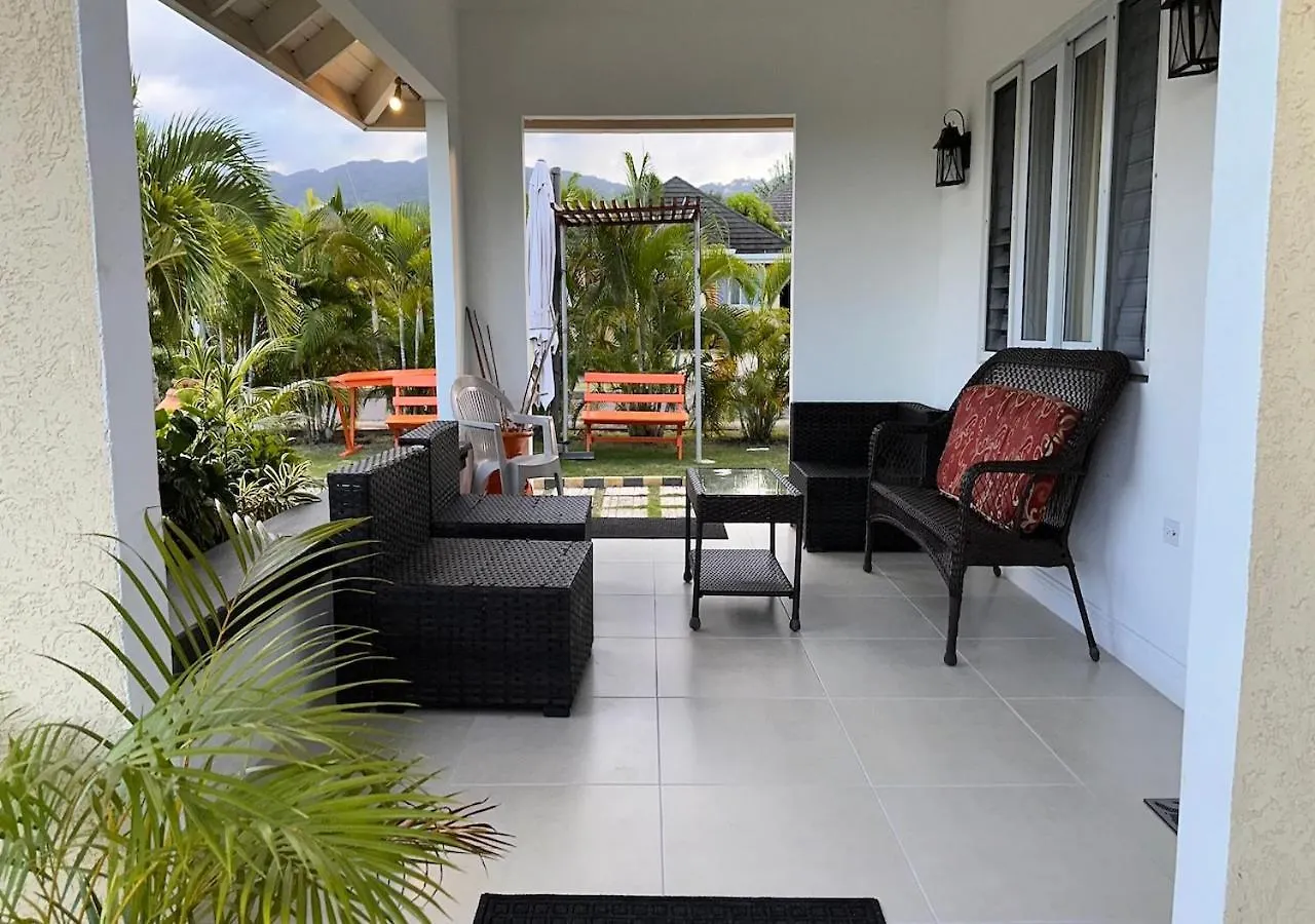 Jamnick Vacation Rentals - Richmond, St Ann, Jamaica 오쵸 리오스 아파트호텔